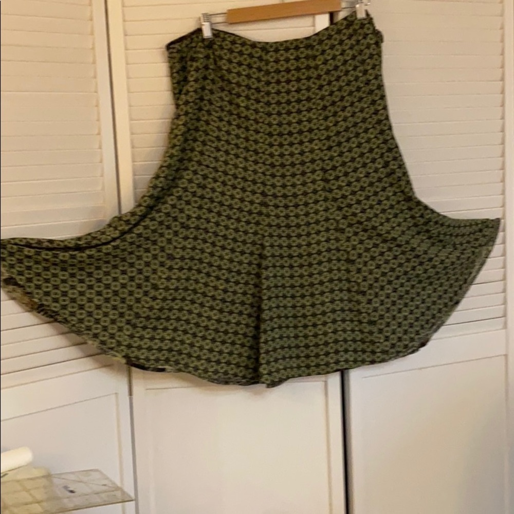 Reversible skirt, 2 in 1